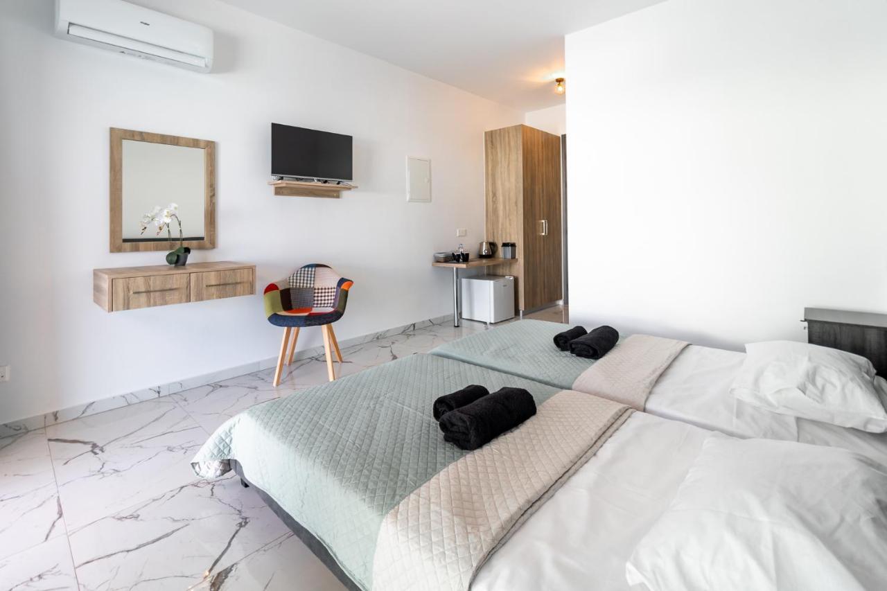 Antesia Coral Bay Resort By Ezoria Villas - Adults Only Exteriör bild